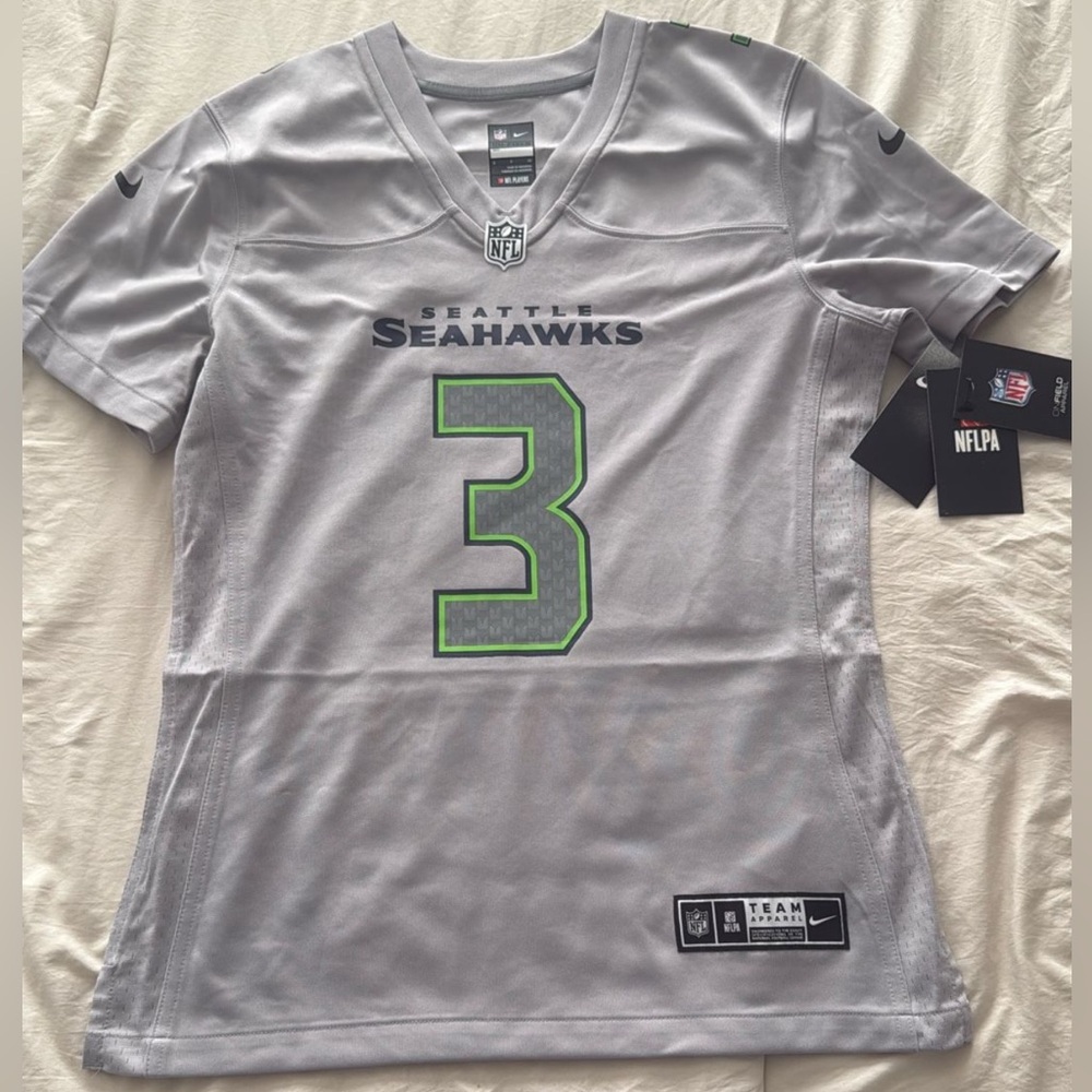 NWT Seattle Seahawks Russel Wilson Jersey